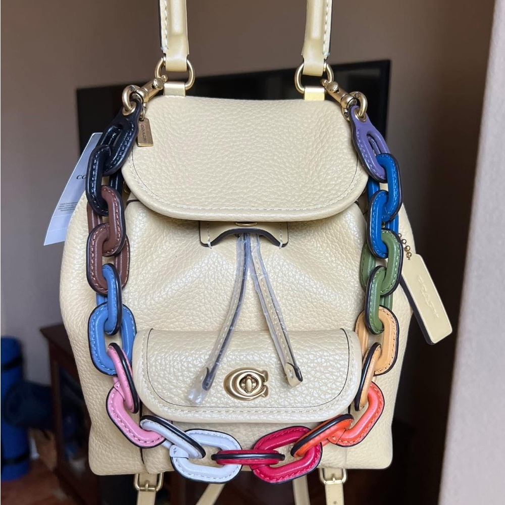 Coach Riya Backpack 21 in Brass/Hay